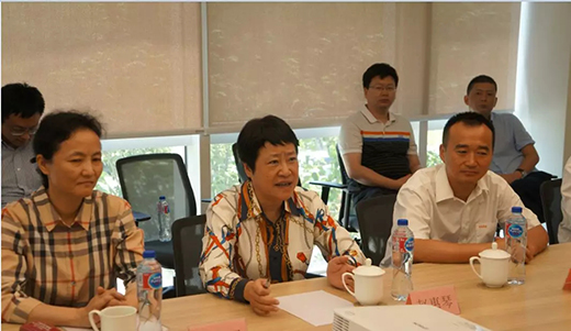 上海市青浦戋戋委书记赵惠琴带队莅临南宫28调研